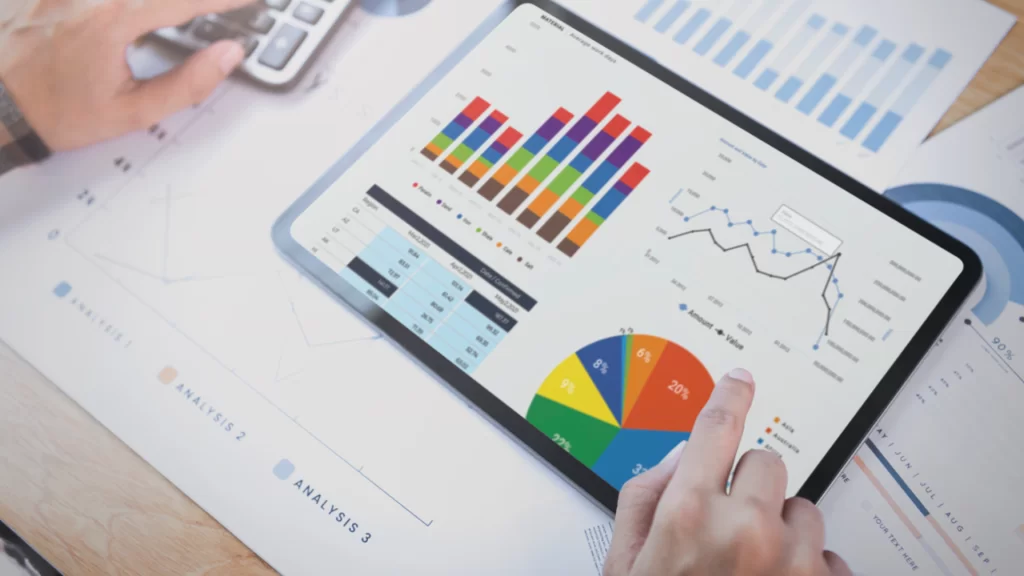 Báo cáo doanh thu hàng ngày nhận diện xu hướng và duy trì độ 