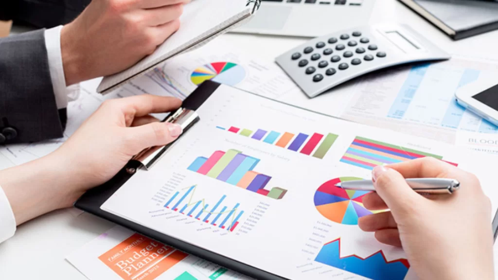 Mẫu báo cáo kết quả kinh doanh bằng Excel phân tích mối quan hệ giữa doanh thu – chi phí – lợi nhuận